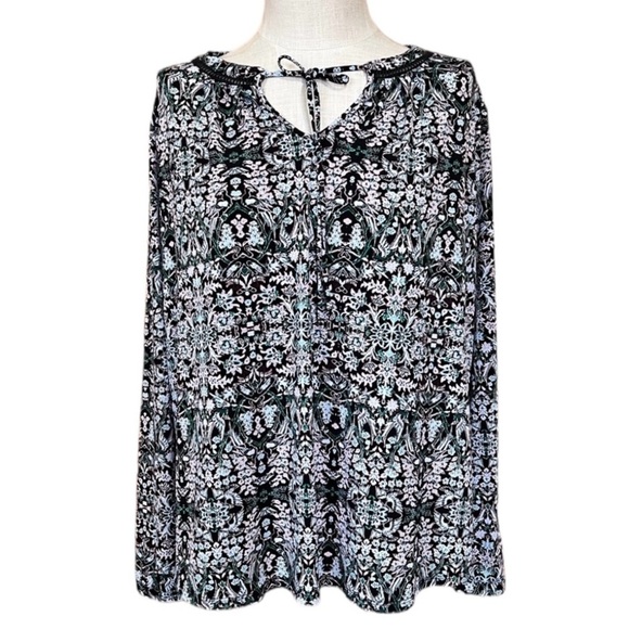 Liz Claiborne Career 1X Black Floral Blouse Shirt Crochet Tie Neck Long Length - Picture 1 of 6